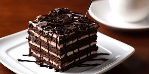 Olive Garden Is Offering An 8 Layer Chocolate Brownie Lasagna For