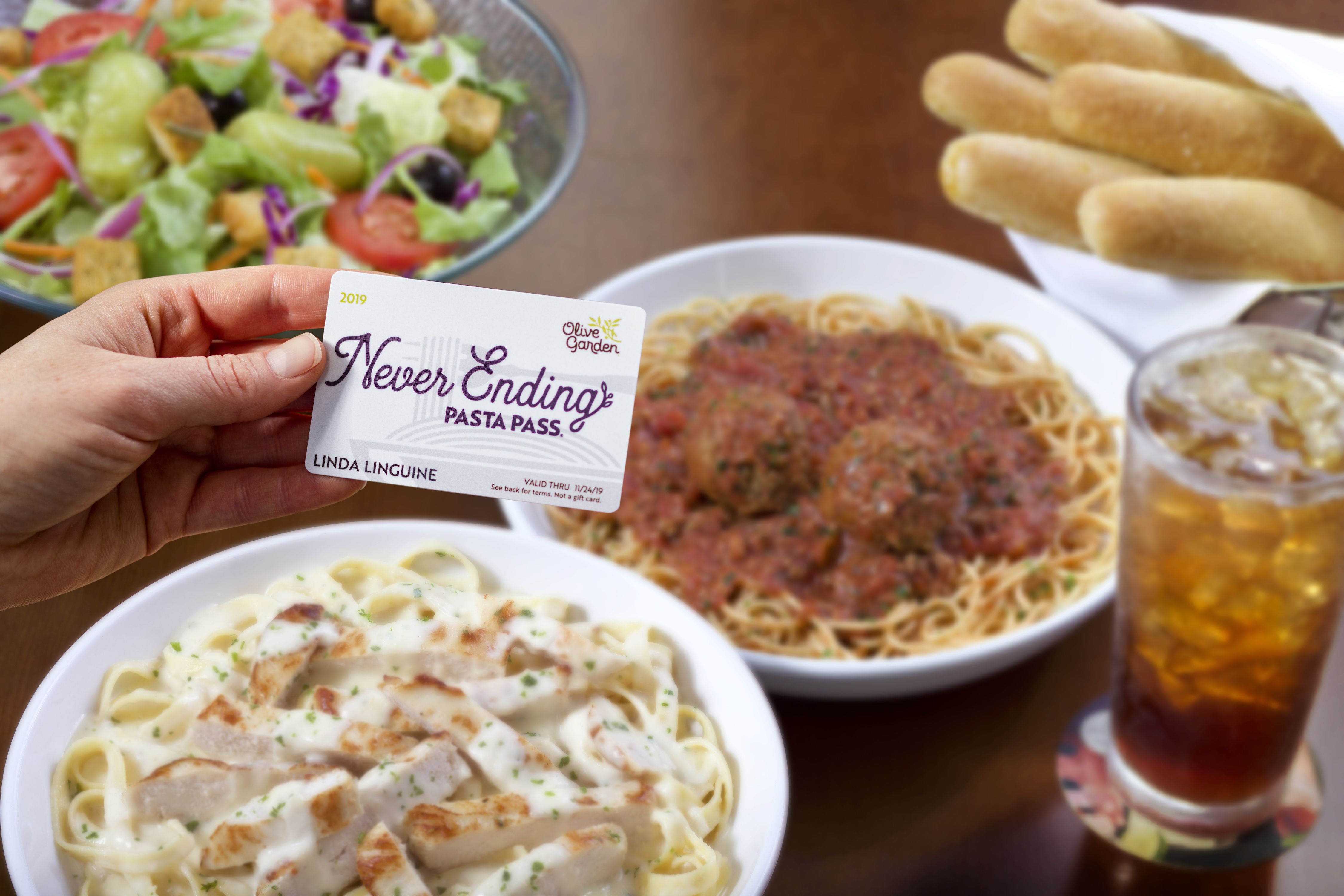 Olive Garden S Unlimited Pasta Pass Is Going On Sale August 15