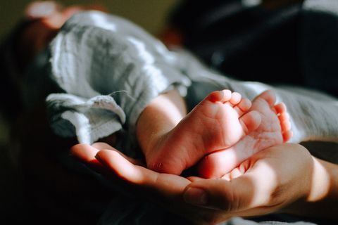 Child, Red, Hand, Nail, Baby, Finger, Skin, Arm, Leg, Foot, 