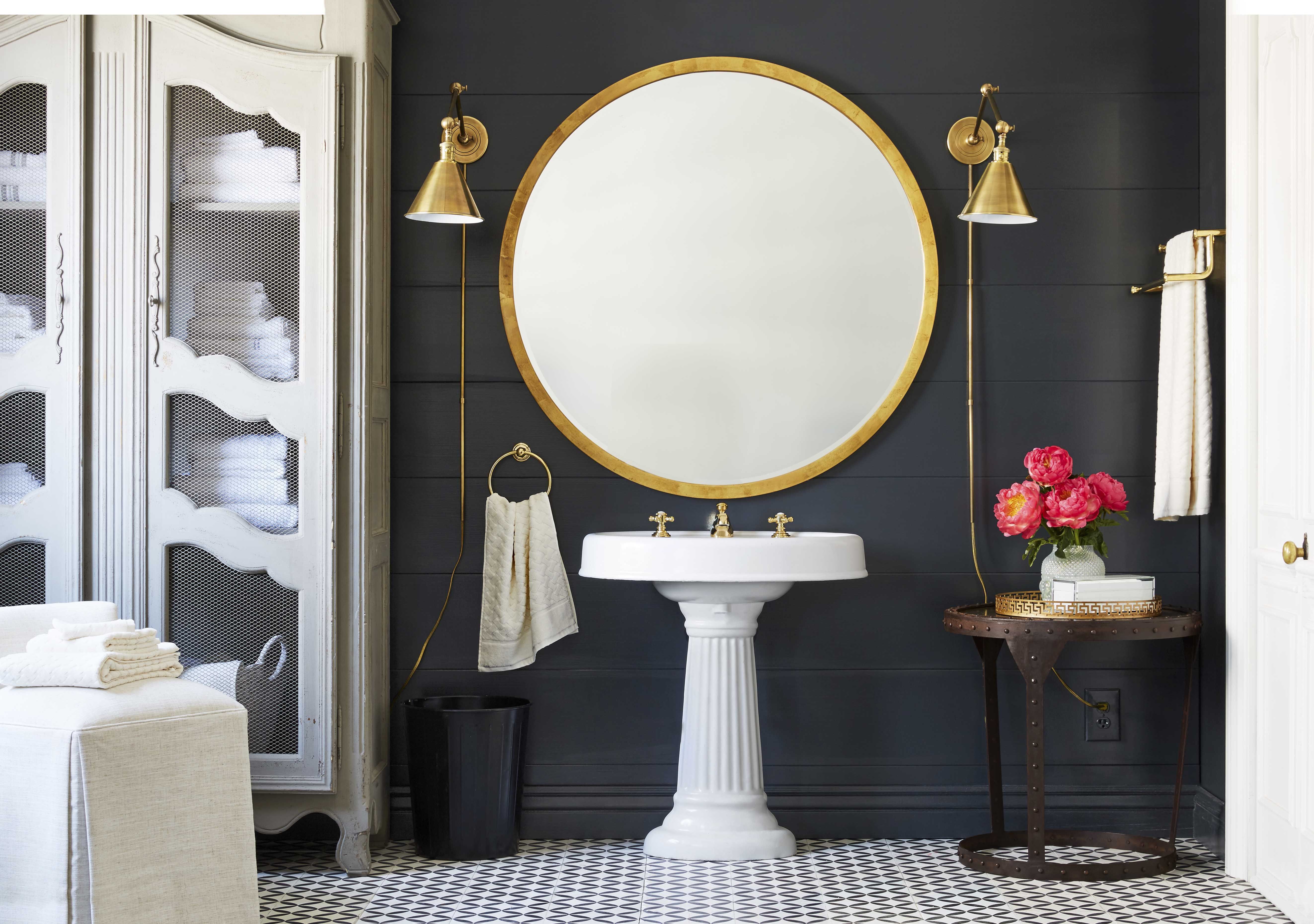 Small Bathroom Wall Color Ideas / 25 Best Bathroom Paint Colors Popular Ideas For Bathroom Wall Colors / Our small (and cheap) bathroom makeover is still underway & this week is all about our ideas for wall color.