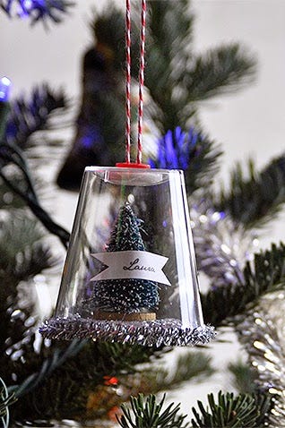 DIY Snow Globes diy snow globes