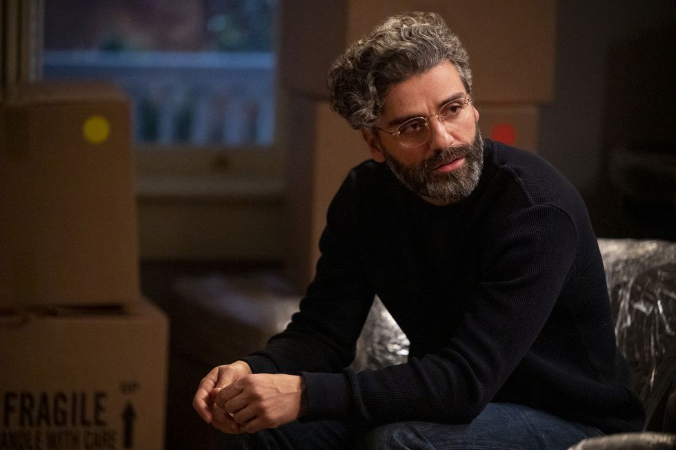 Oscar Isaac Went Full Frontal in <em>Scenes From a Marriage</em> and Broke Twitter thumbnail