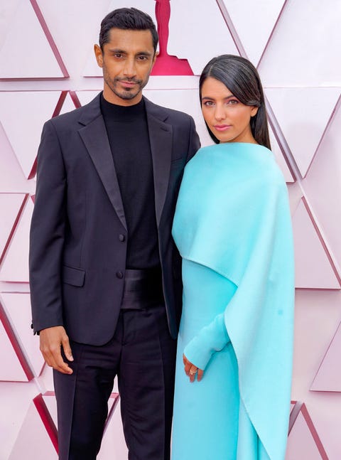 Oscars 21 Watch Riz Ahmed Fixing His Wife S Hair On The Red Carpet