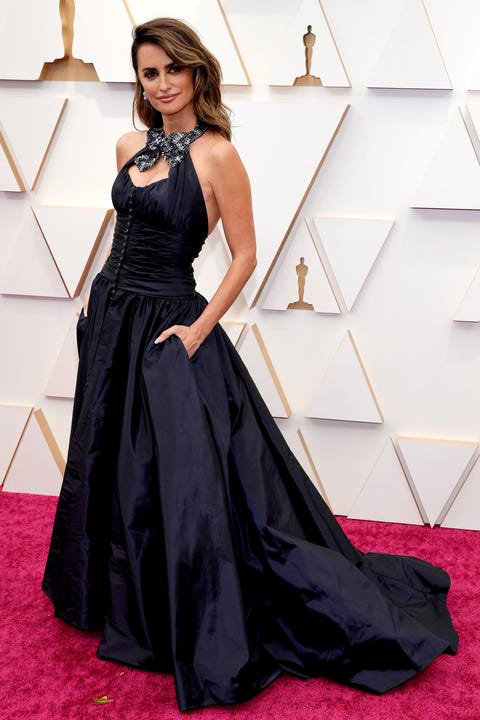 penelope cruz chanel oscars dress