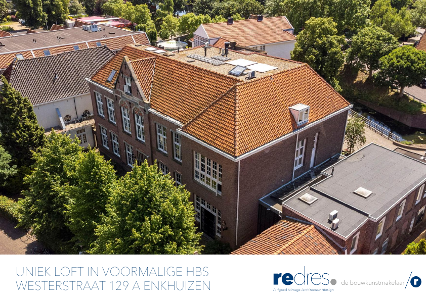 ziekenhuis Strak comfort Woning te koop in Enkhuizen: een oud schoolgebouw met 12 kamers