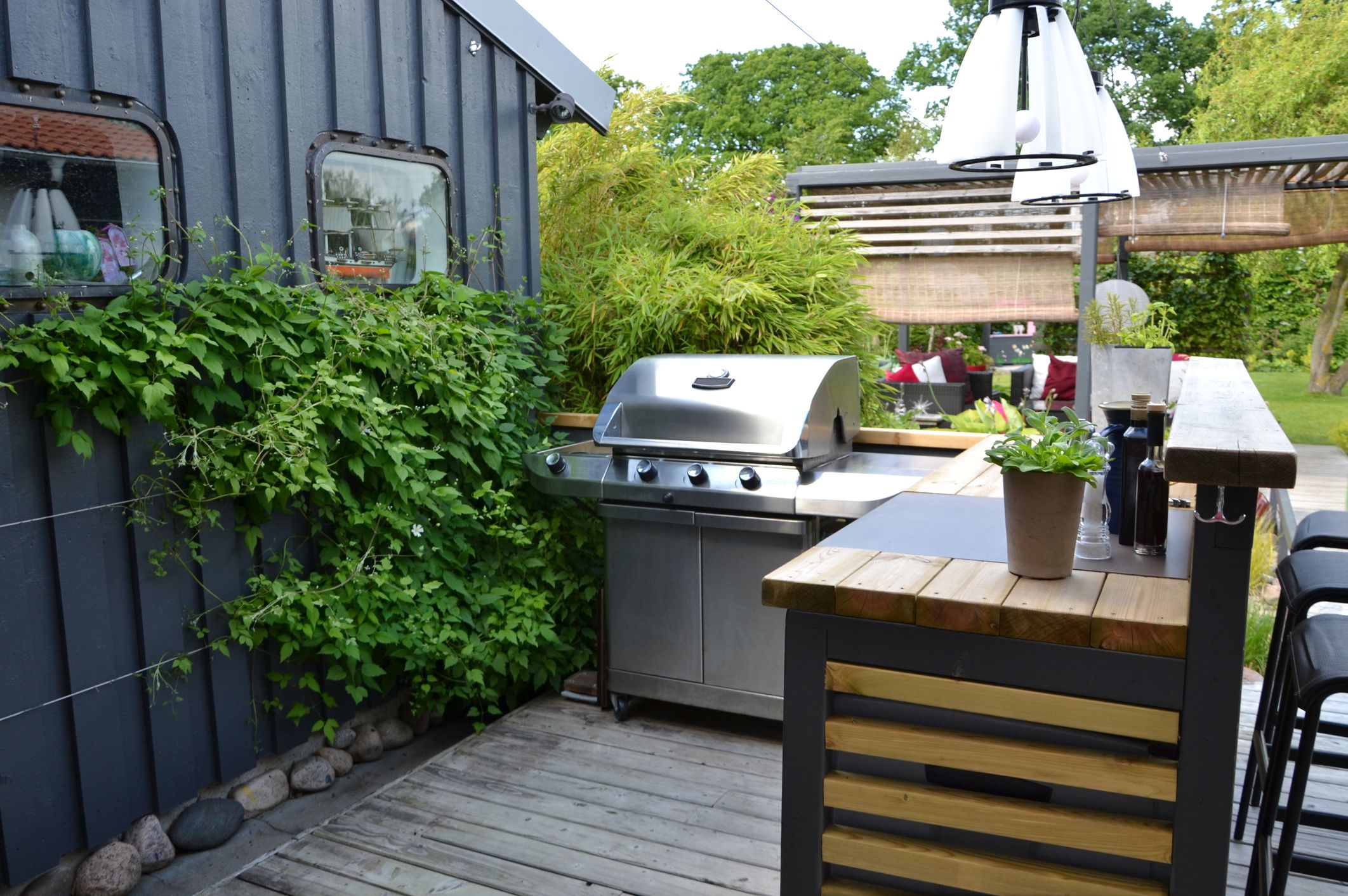 diy outdoor bar cart with cooler