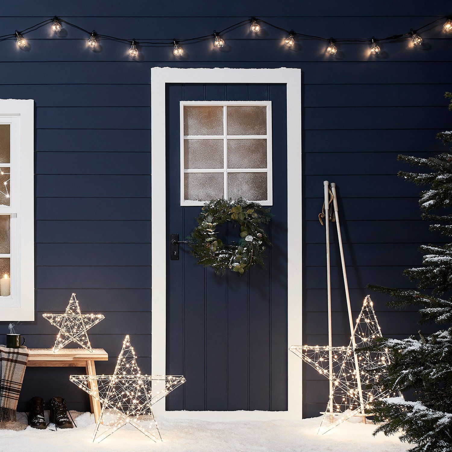 56 Amazing Front Porch Christmas Decorating Ideas