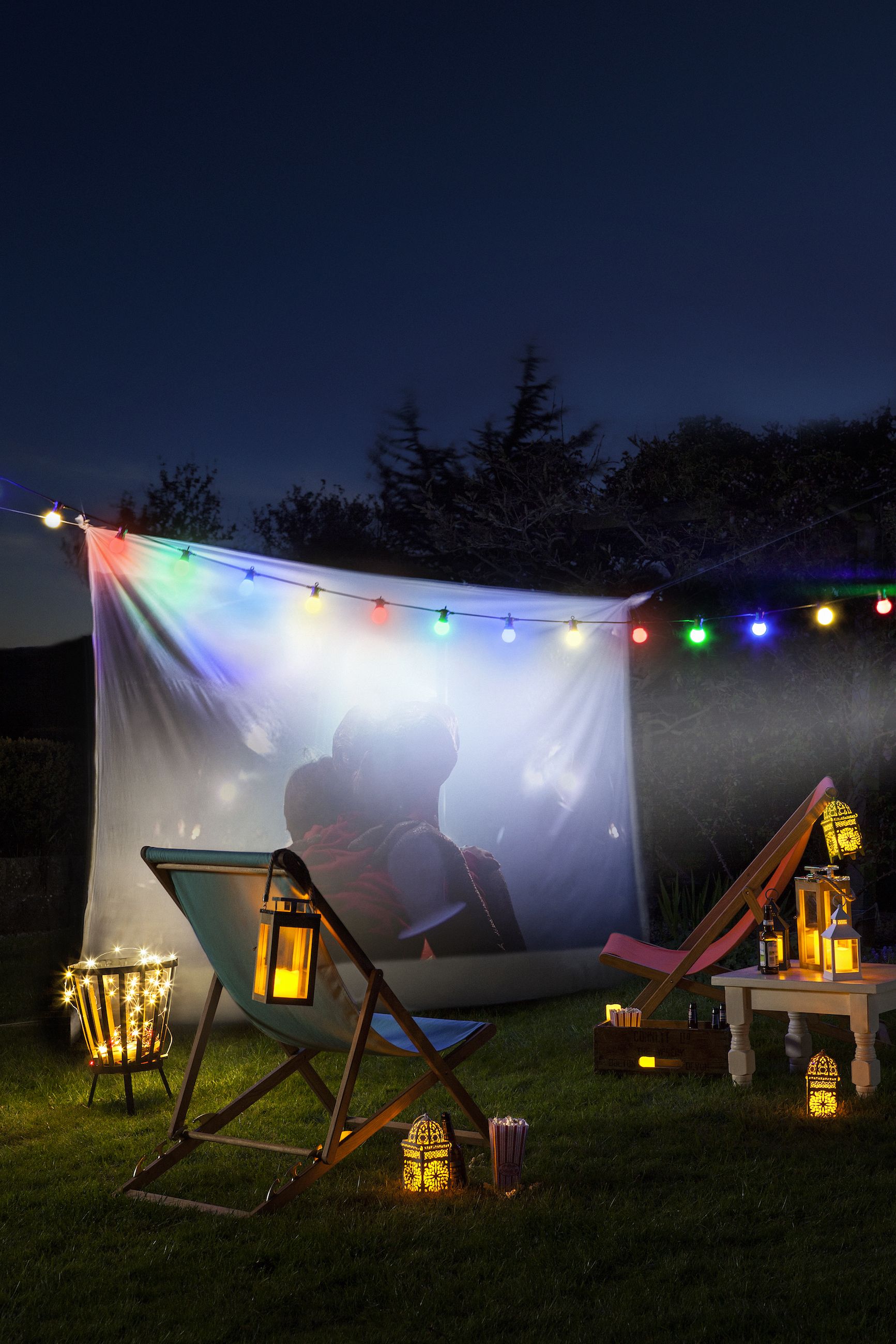 outdoor cinema for garden