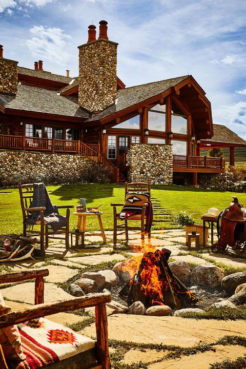 25 Gorgeous Outdoor Fireplace Ideas, Cabin Fire Pit Ideas