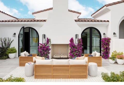 22 Outdoor Fireplaces That Will Keep You Warm All Night Outdoor