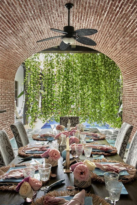 outdoor rooms