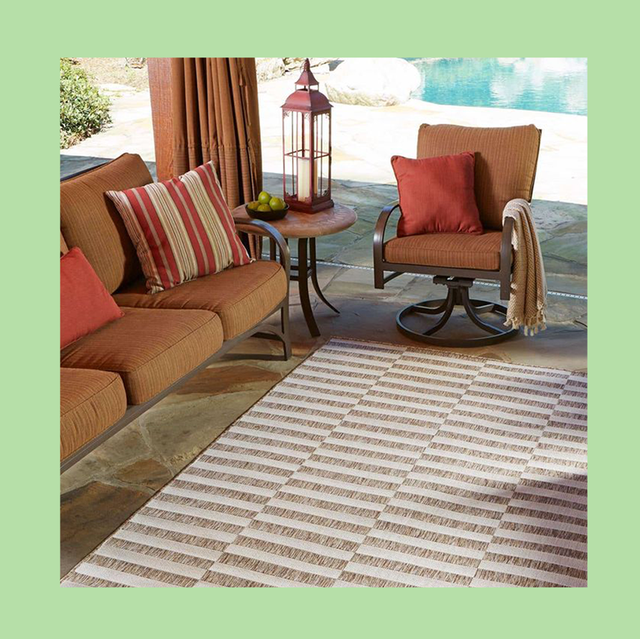 9 Best Outdoor Rugs For Your Deck, Do Outdoor Rugs Damage Decks