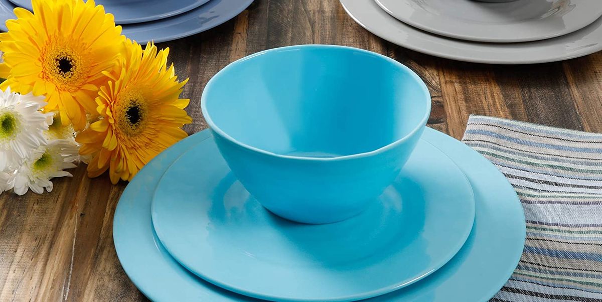 9 Best Outdoor Dinnerware Sets Of 2022, Outdoor Plastic Dining Tableware