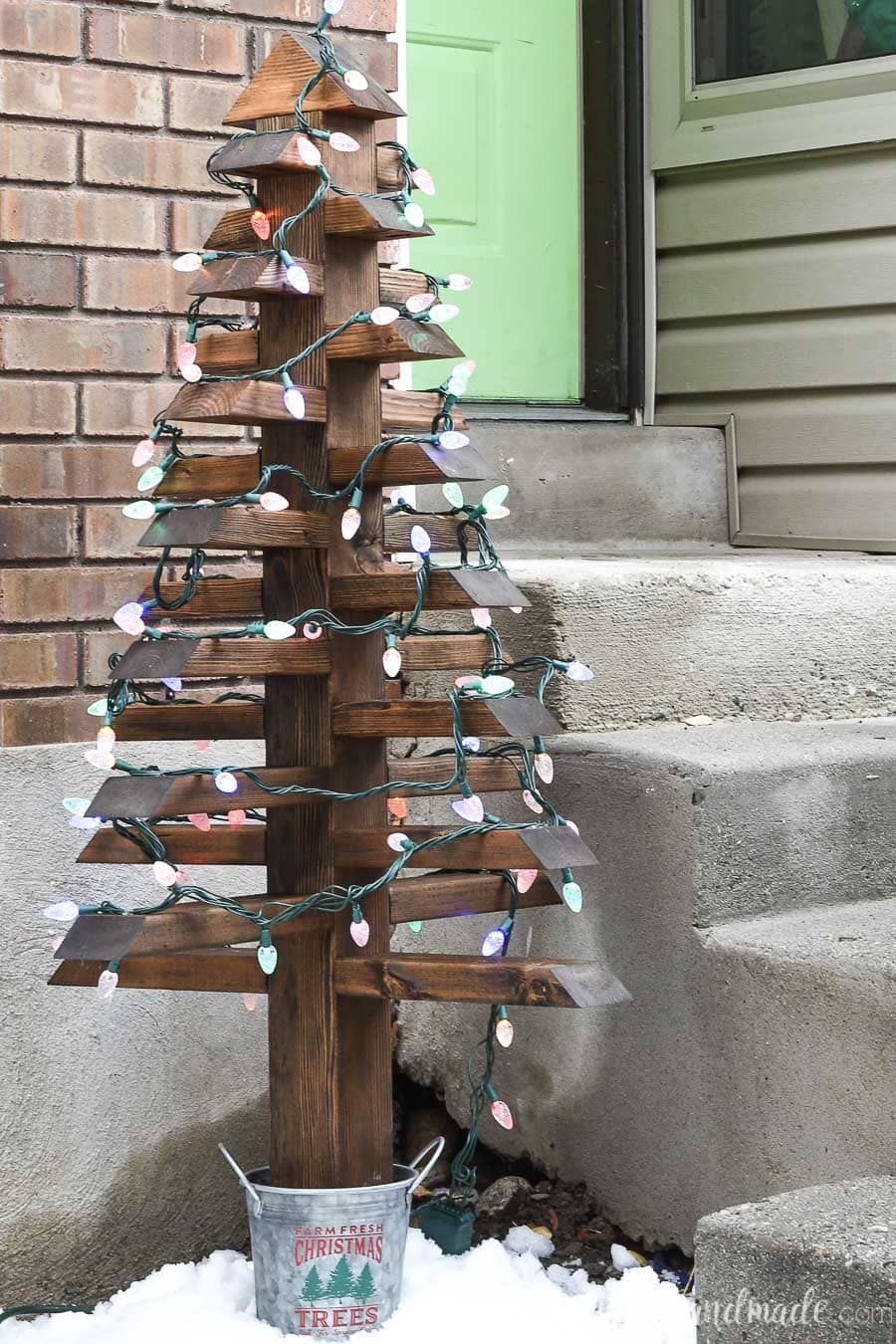 Wooden Outdoor Christmas Decorations 2022 – Christmas 2022 Update