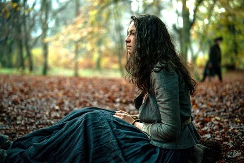 personajul Outlander claire interpretat de Caitriona balfe