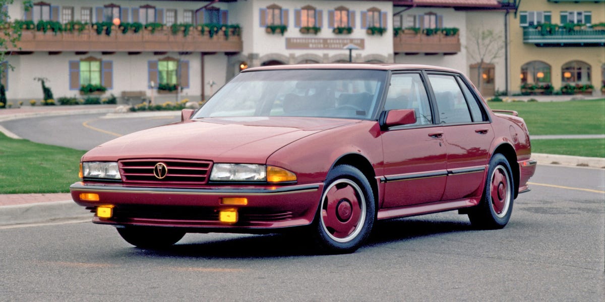 The Pontiac Bonneville SSE Mixed Gold With Plastic