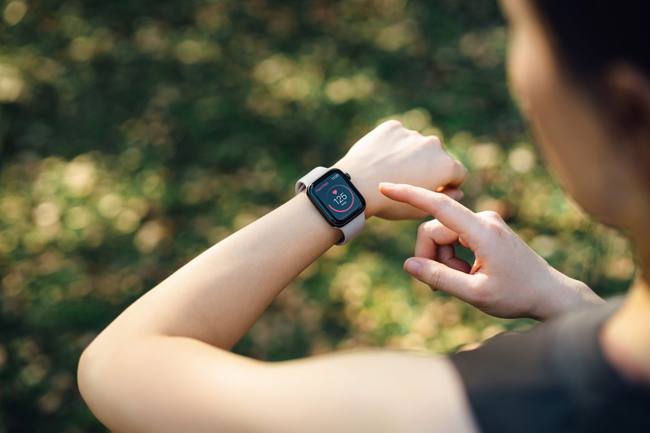 Everything Runners Should Know About Resting Heart Rate, Including How Training Affects Your Number