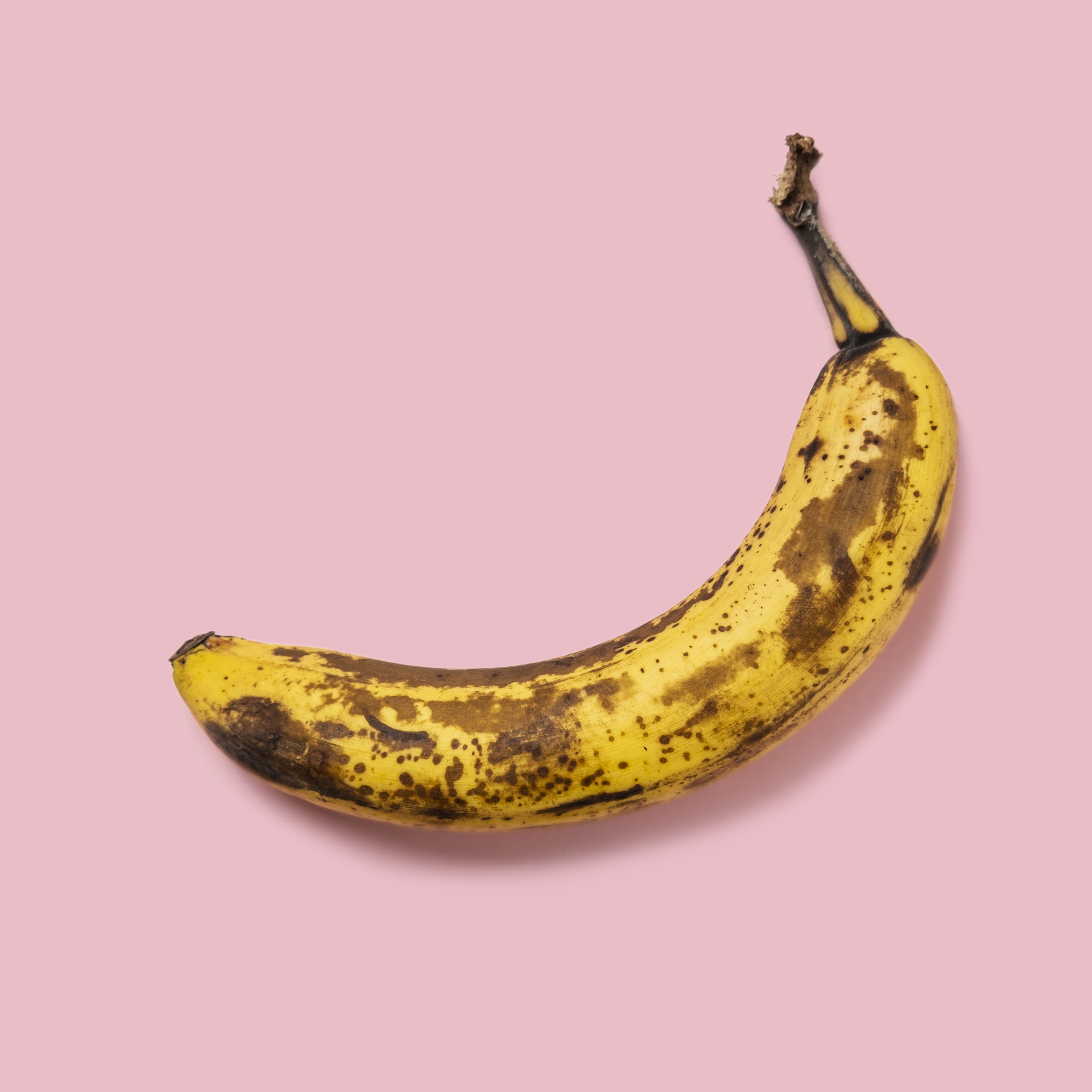 バナナは茶色くても食べれる 変色を防ぐ方法もご紹介
