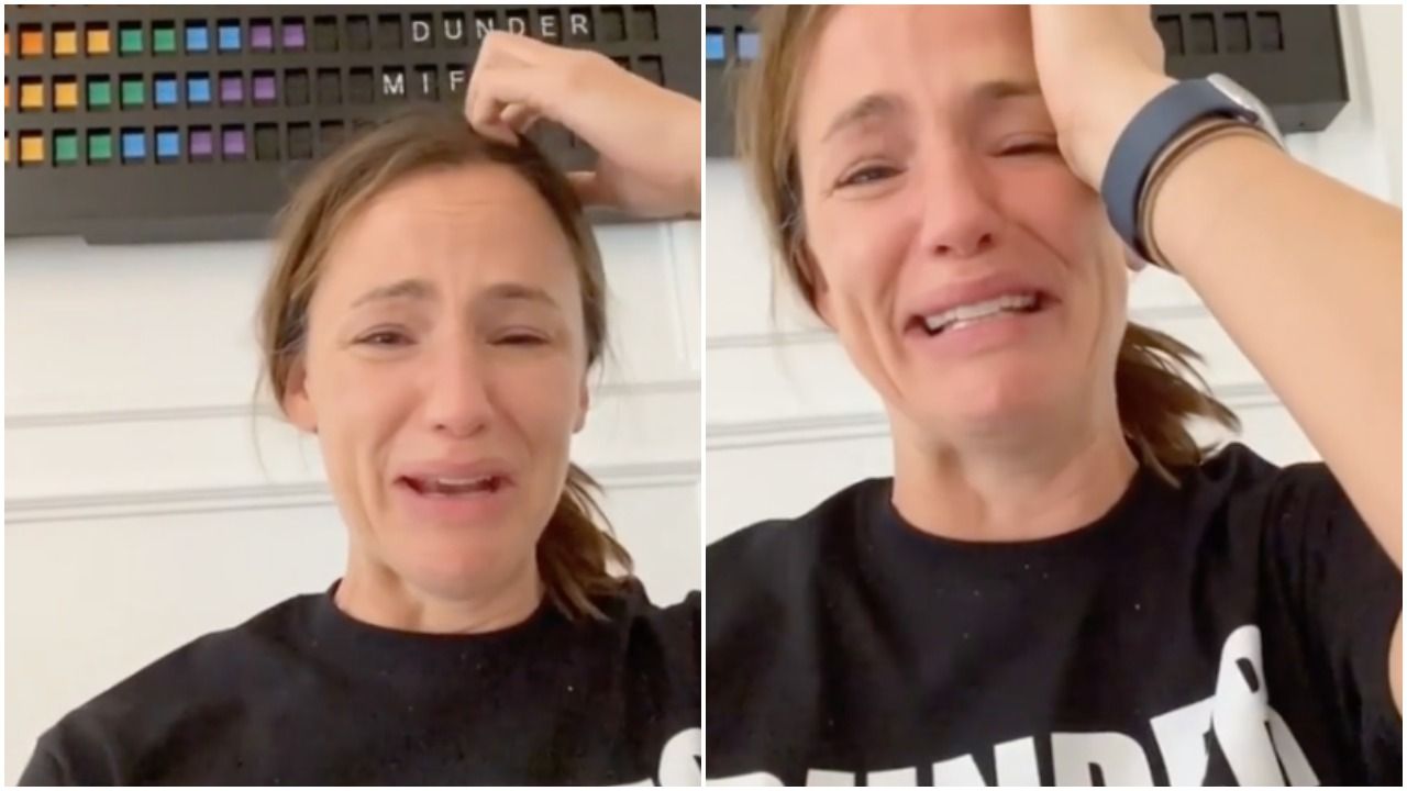 Jennifer Garner Cries In Slow Motion About The Office Ending: Watch