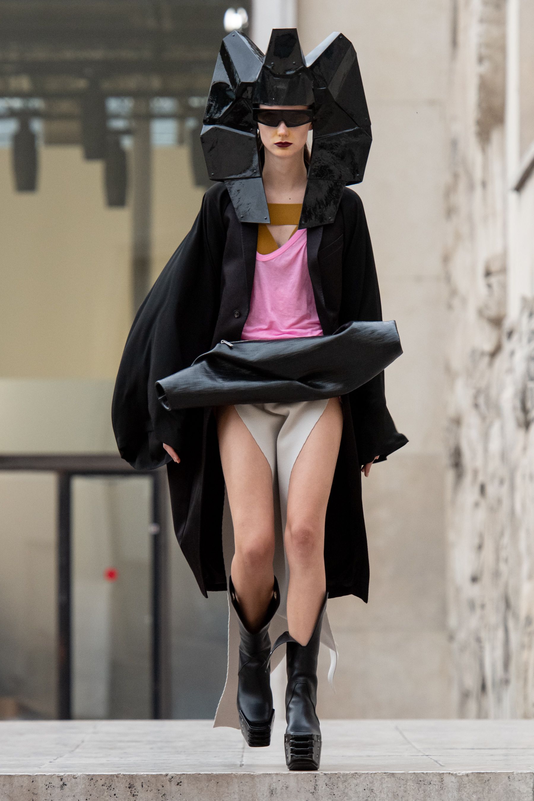 Rick Owens：芸能人御用達♡劇的お洒落なティー♬” Rick Owens：芸能人御用達♡劇的お洒落なティー♬”