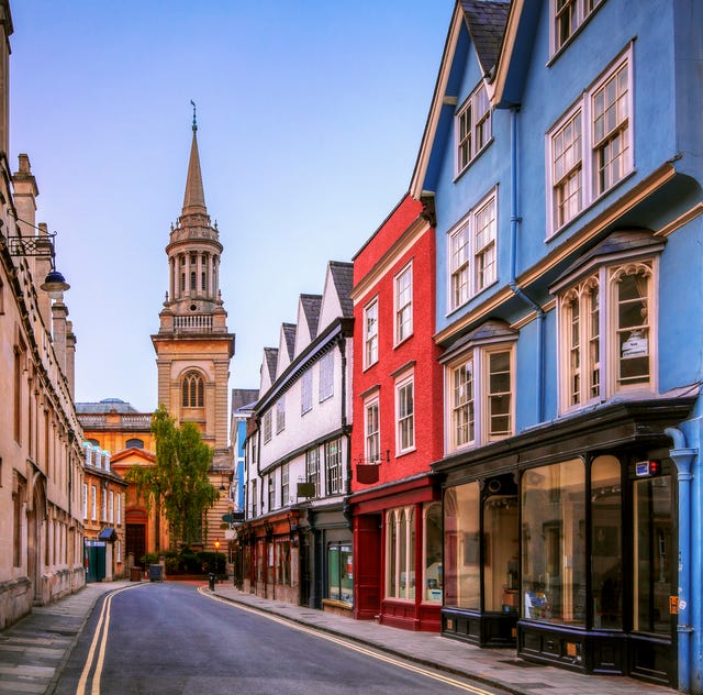The Top 10 Most Aesthetic UK Locations To Visit This Summer colourful houses, turl street, oxford, england, all saints church, library of lincoln college