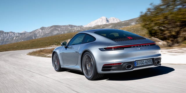 New Porsche 911 Carrera Revealed - 2020 Porsche 992 Debuts at LA Auto Show