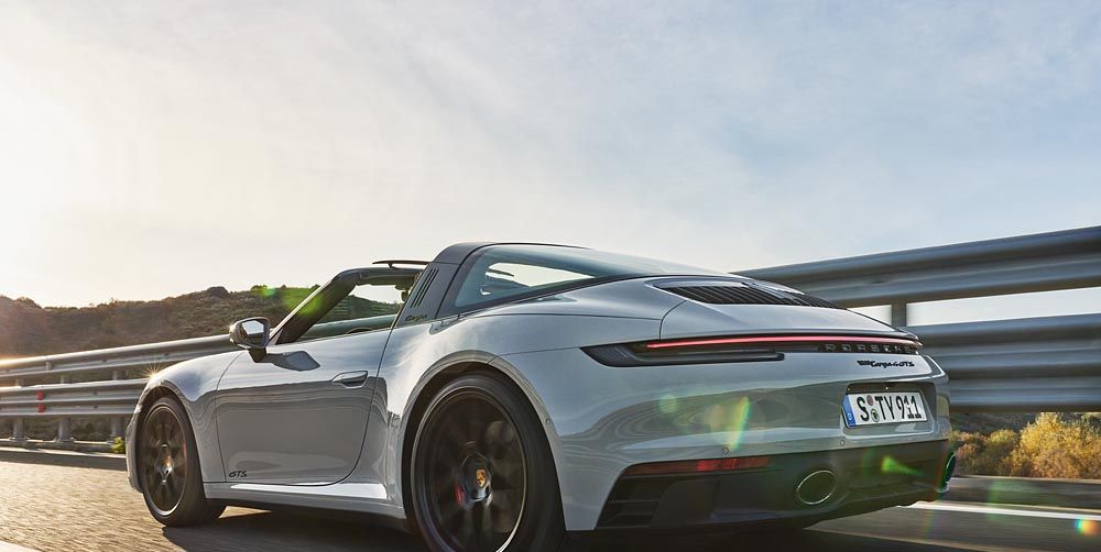 2022 Porsche 911 GTS Makes More Power Than the Iconic 993 Turbo S