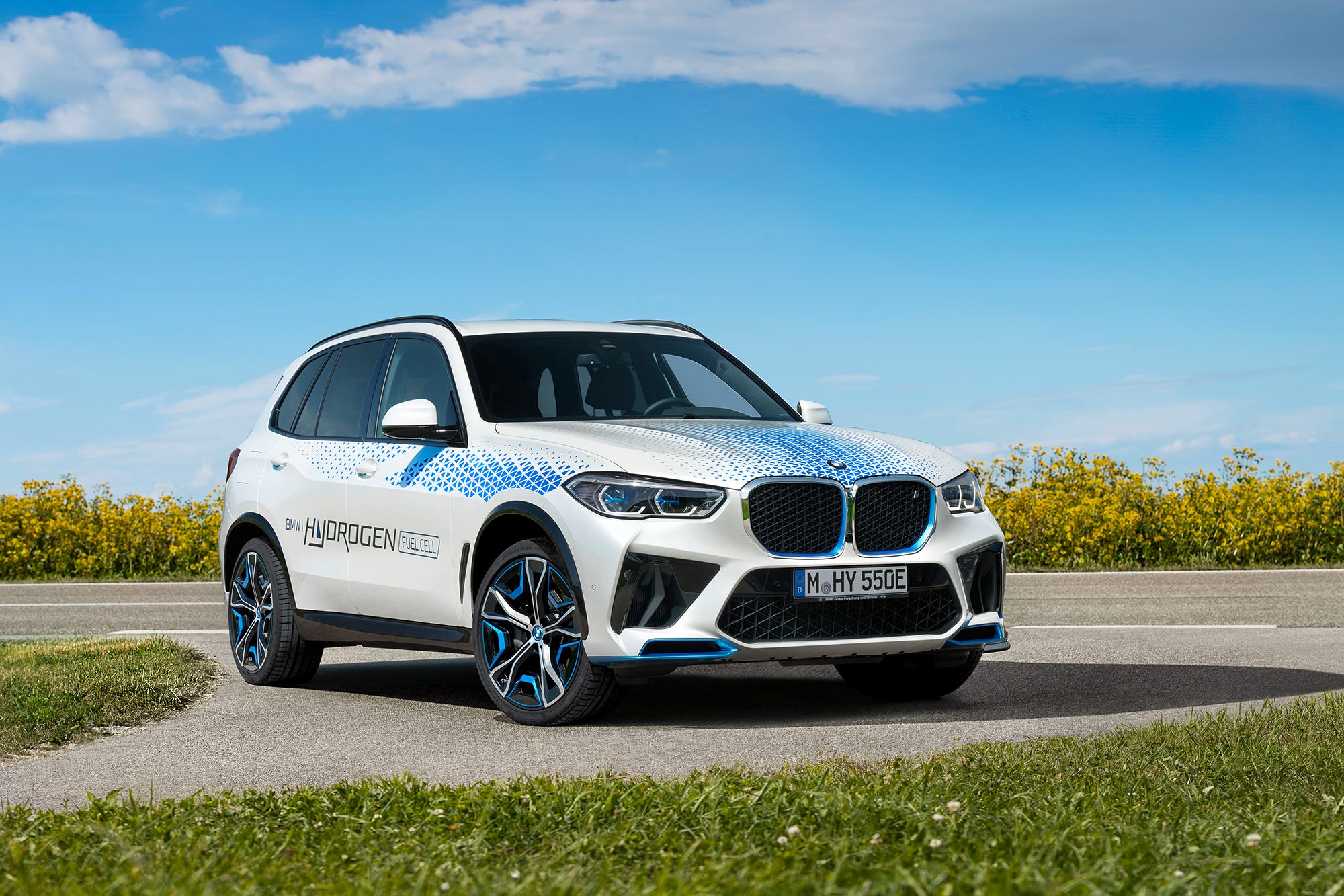 BMW Begins Production of Fuel Cells for iX5 SUV