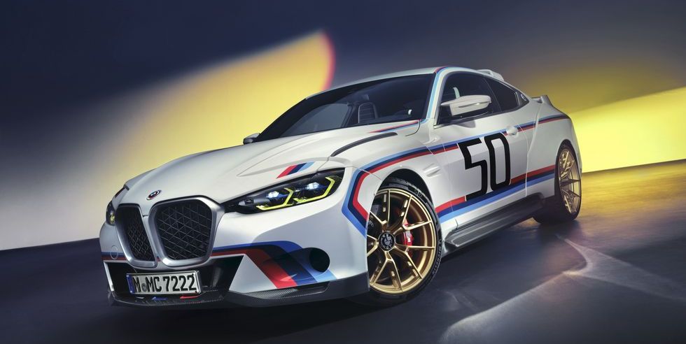 El BMW 3.0 CSL tiene una potencia de 553 hp y es 1 en 50 un tributo a la historia de carreras de BMW M.