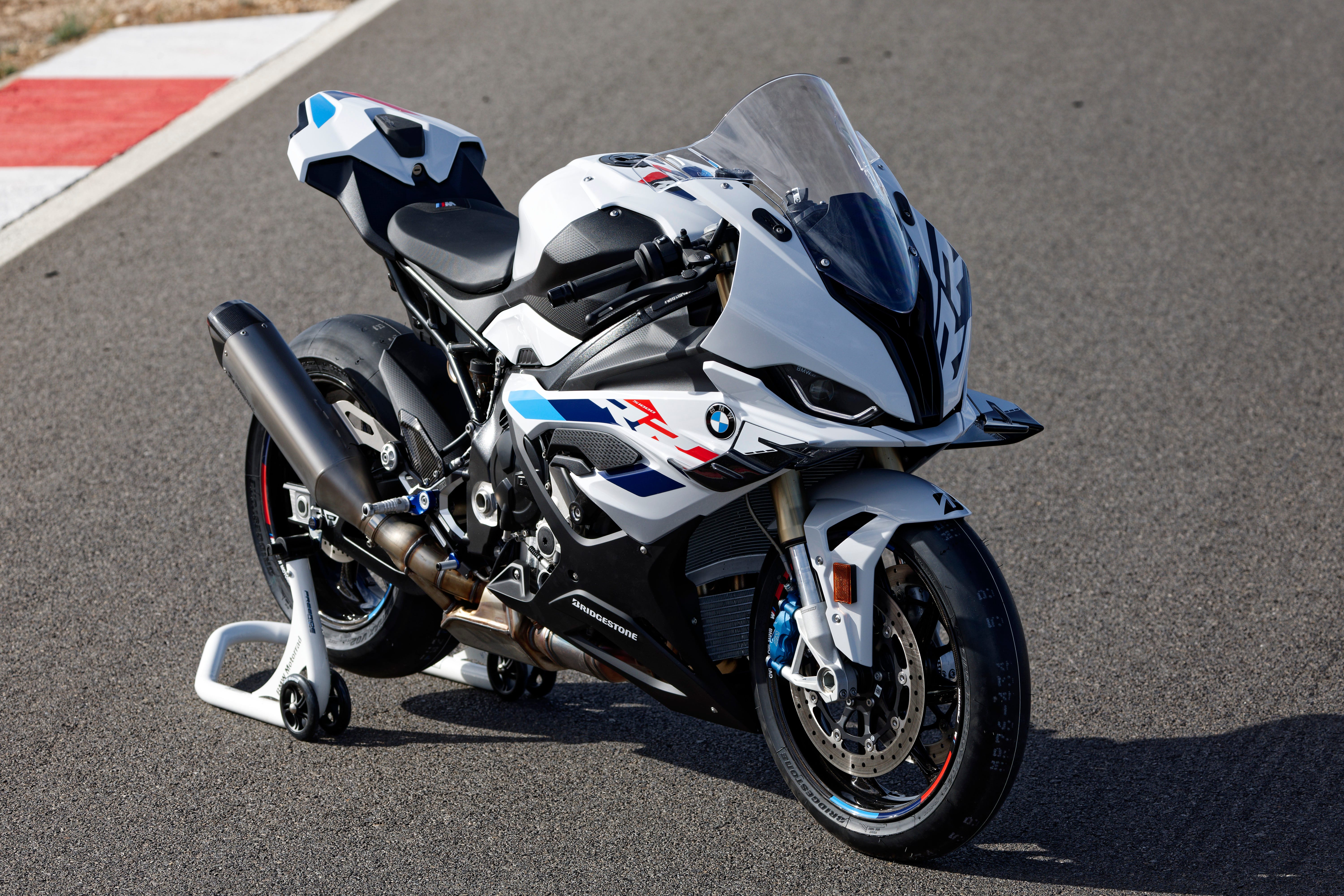 Florida's Highway Patrol Is Adding a BMW S1000RR Sportbike to Its Fleet