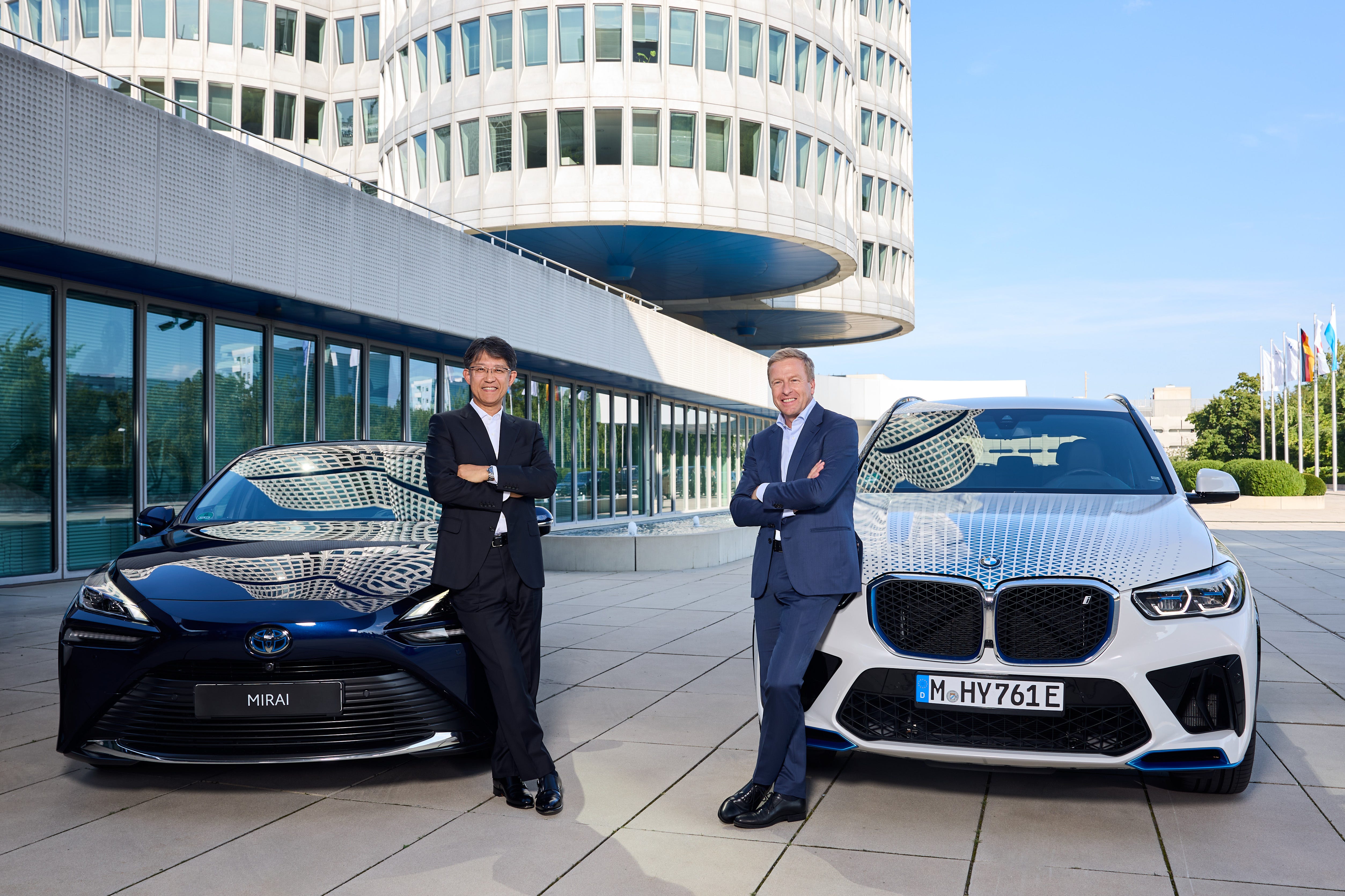 BMW Will Bring Hydrogen Cars to the Masses 2028, With Toyota's Help