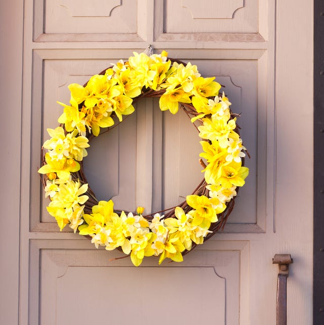37+ How To Put A Spring On A Bedroom Door
PNG