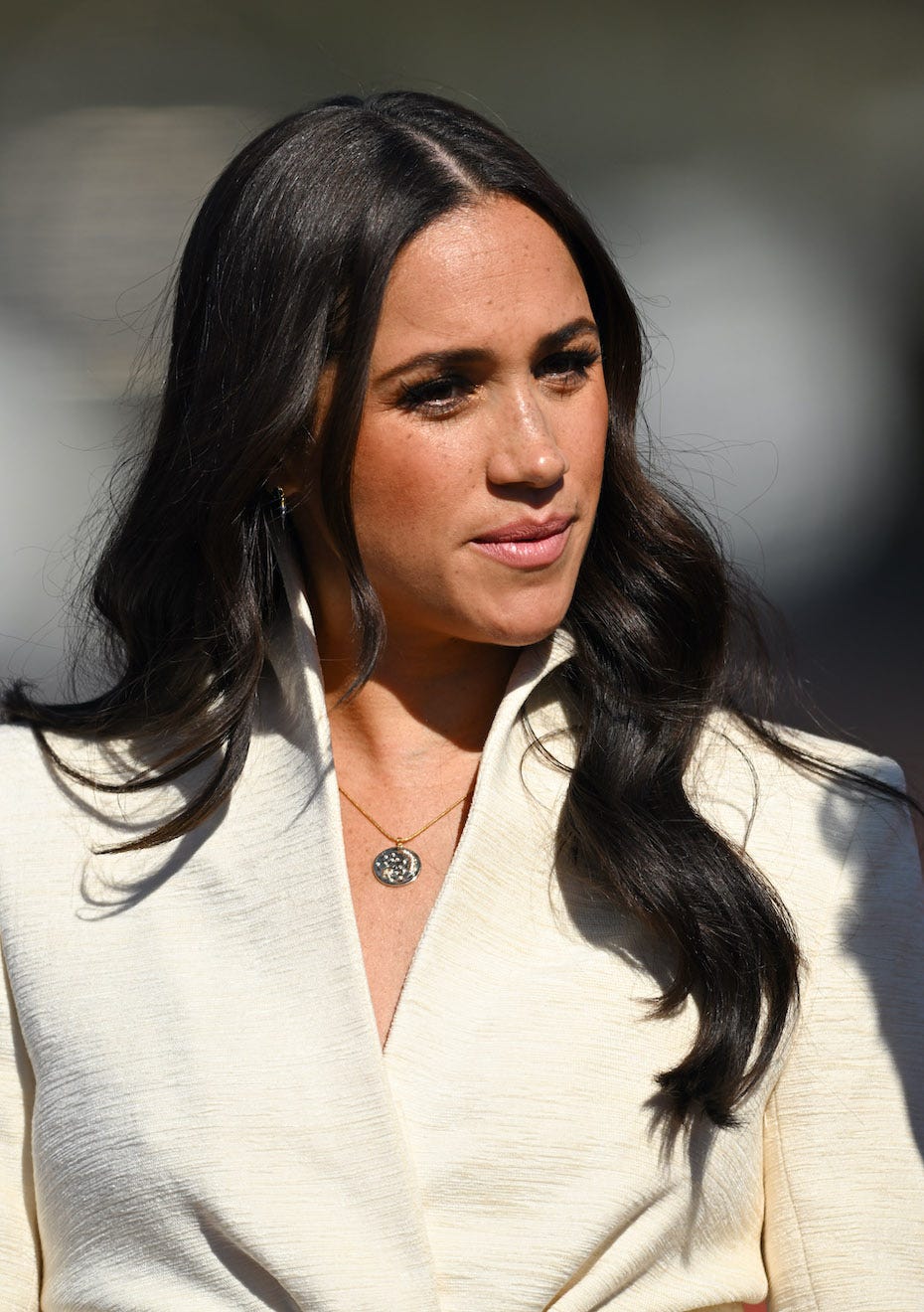 Palace comments on review into Meghan Markle bullying claims