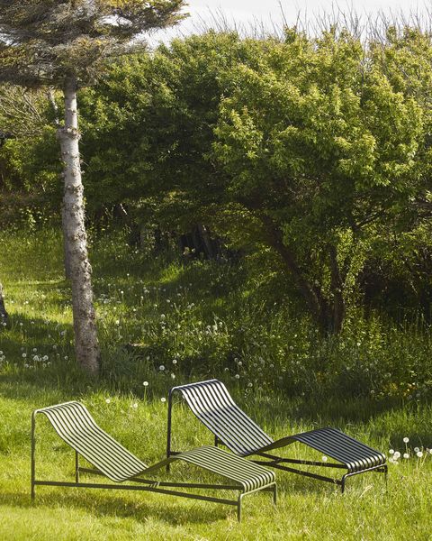 palissade sun lounger by hay