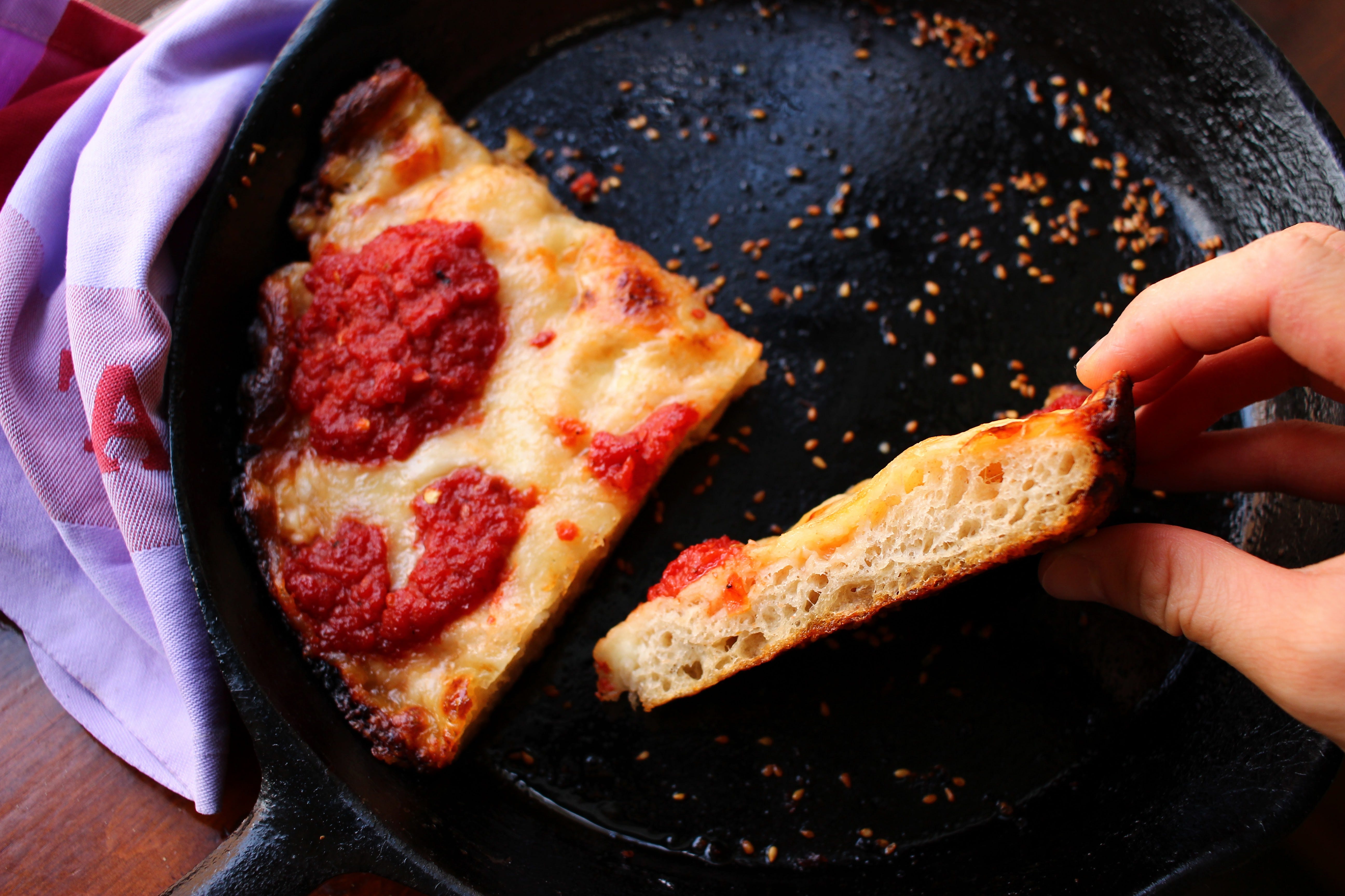 Here's How To Get The Perfect Crust On Your Pan Pizza