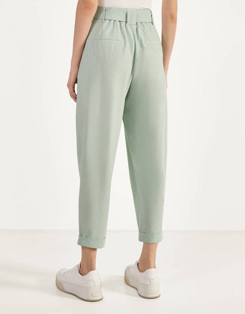 El Pantalon De Traje Slouchy Perfecto Para Bajitas De Bershka