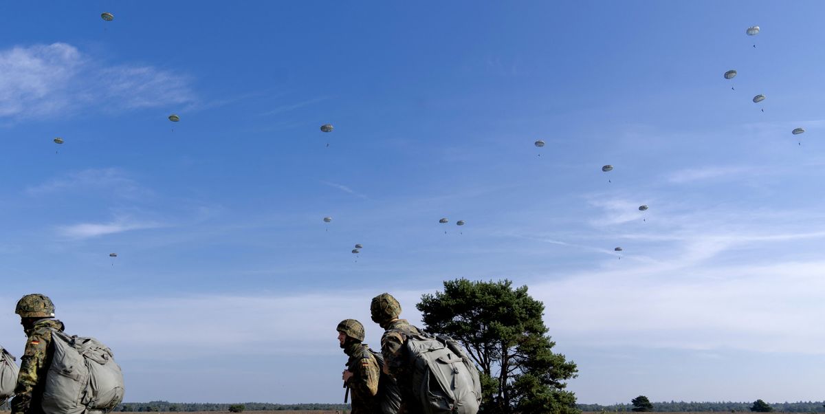 NATO expands its rapid reaction force to over 300,000 soldiers