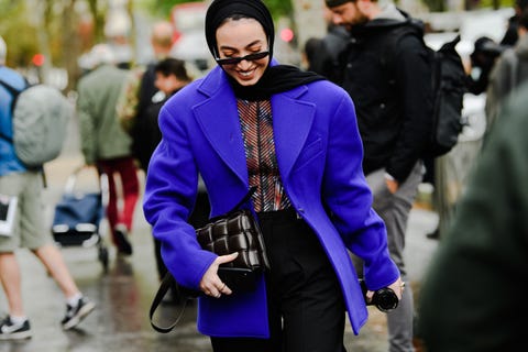 年春夏パリコレクション期間中に捉えた シックなストリートスナップ ハーパーズ バザー Harper S Bazaar 公式 年春夏パリコレクション期間中に捉えた シックなストリートスナップ ハーパーズ バザー Harper S Bazaar 公式