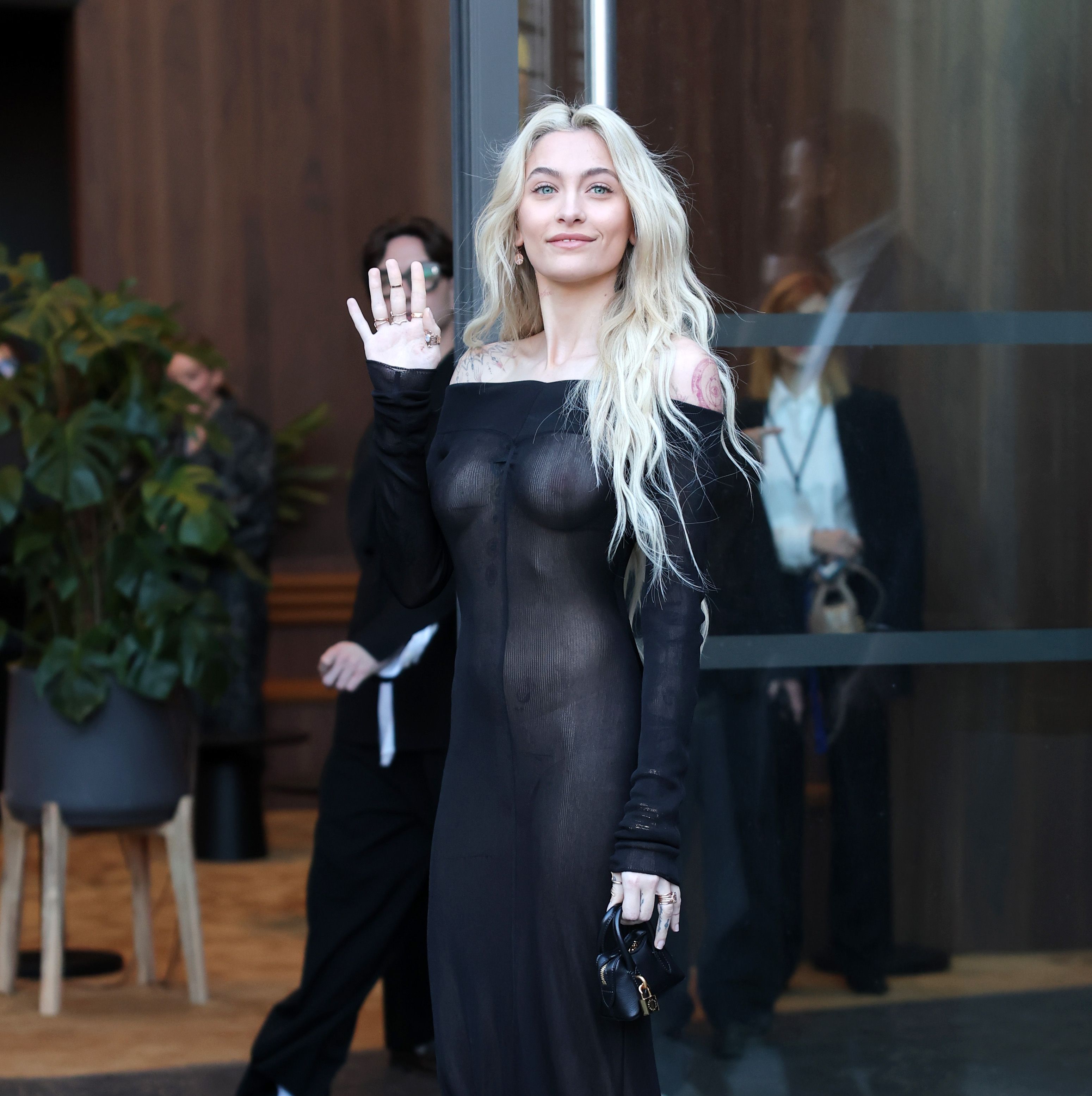 Paris Jackson Shuts Down People 