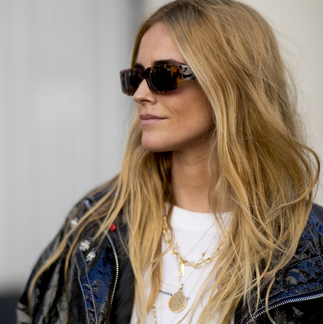 Eyewear, Sunglasses, Hair, Blond, Cool, Clothing, Street fashion, Glasses, Hairstyle, Leather, 