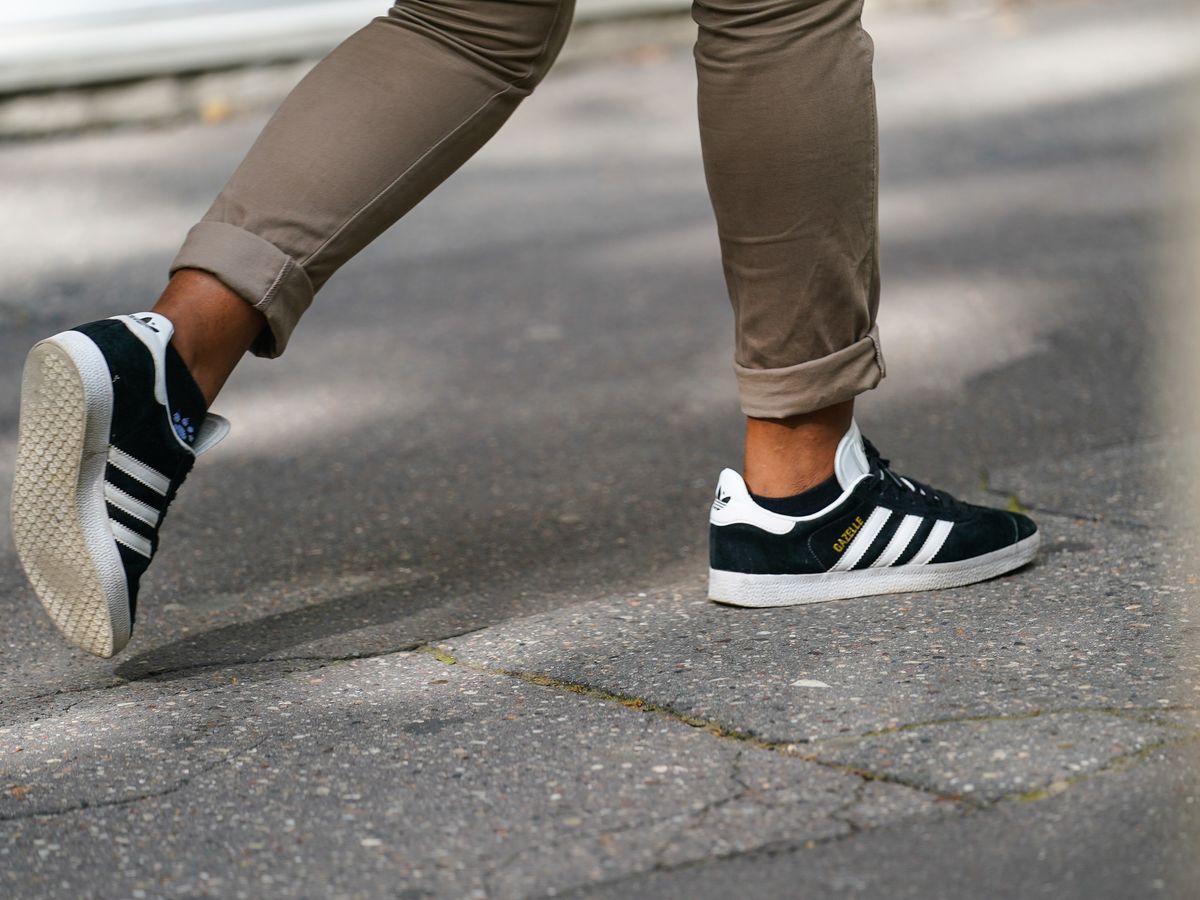Organo Whitney Criatura Footdistrict: las zapatillas Adidas Gazelle de hombre al 40%