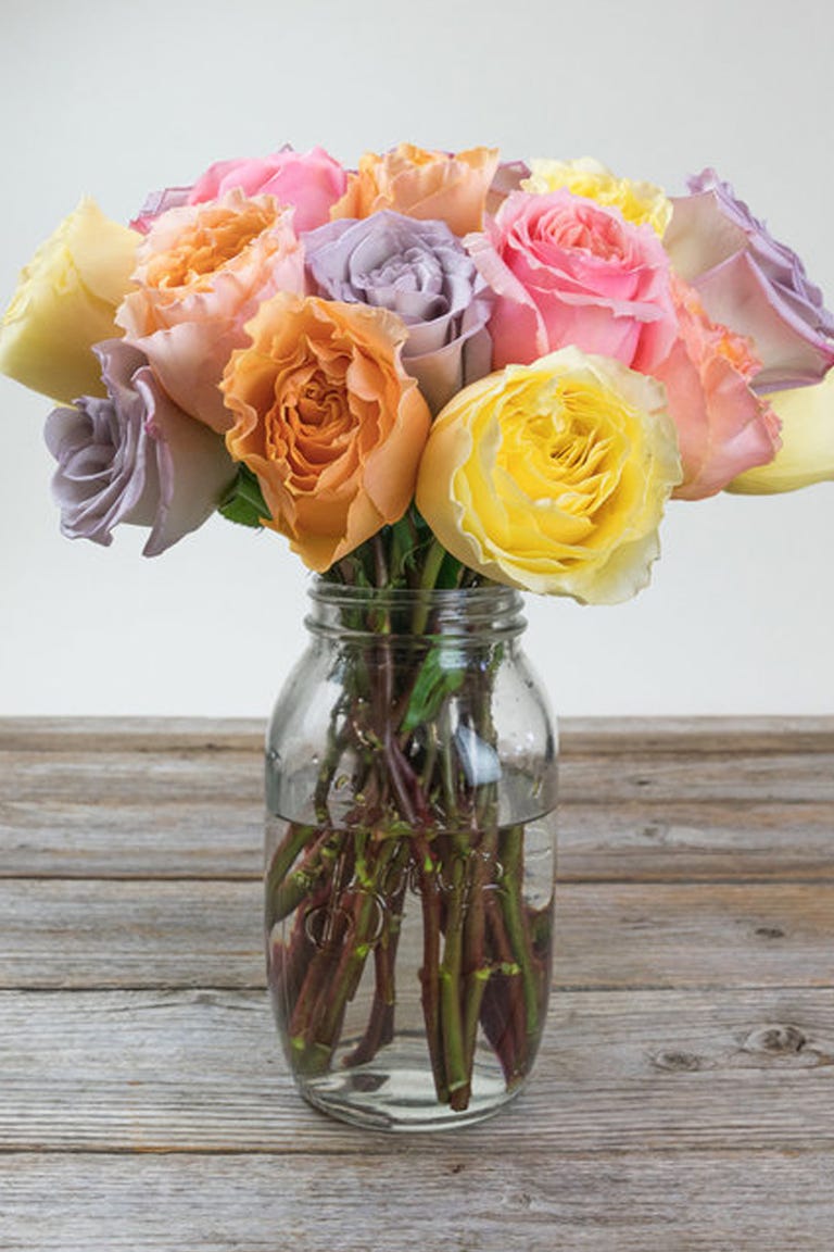 15 Pretty Easter Flower Arrangements - Best Easter Flower Centerpieces