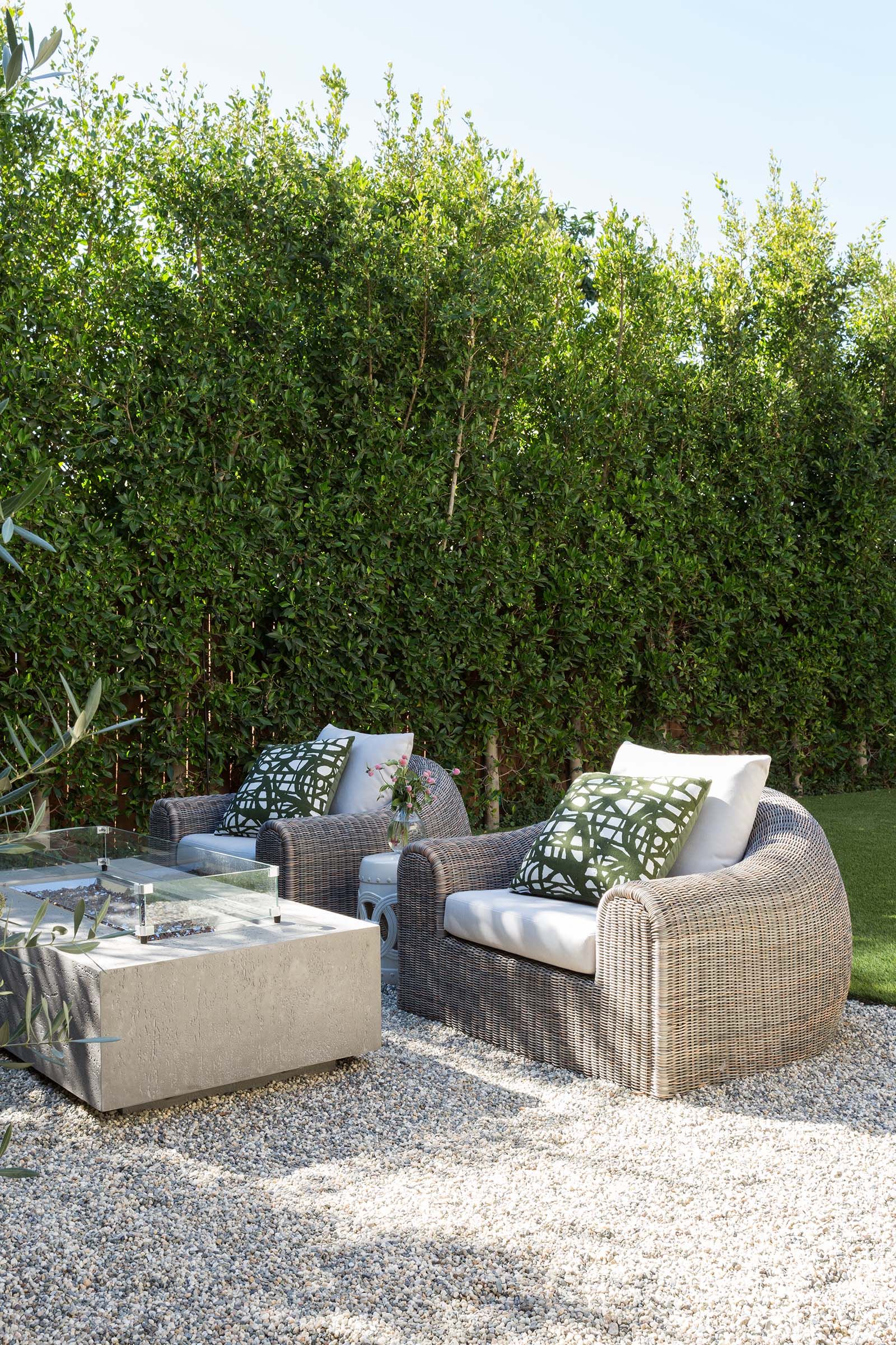 BTMWAY Outdoor Conversation Set, 4-Piece Rattan Wicker Patio Furniture Sofa  Set, Outdoor Deck Patio Backyard Porch Lawn Bistro Chair Sets, with Storage  Box & Side Table & Cushions, Gray, R475 - Walmart.com