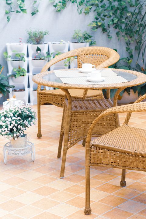 50 Best Patio And Porch Design Ideas Decorating Your Outdoor Space - Best Colors For Metal Patio Furniture