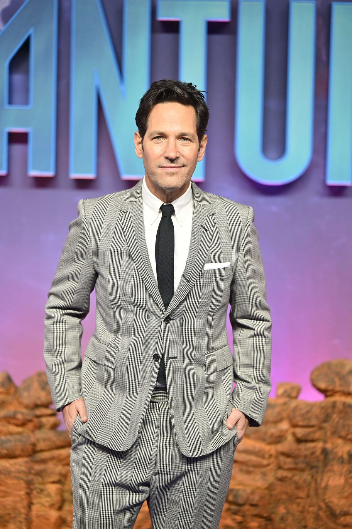 Paul Rudd Points To Jonathan Majors In Marvel’s ‘Ant-Man And The Wasp: Quantumania’