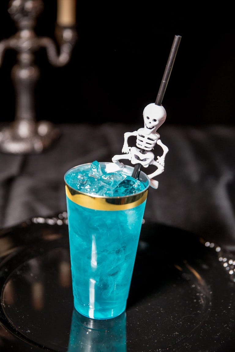 25 Spooky Halloween Cocktail Concoctions