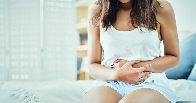 bloating, symptom, pcos, polycystic ovarian syndrome