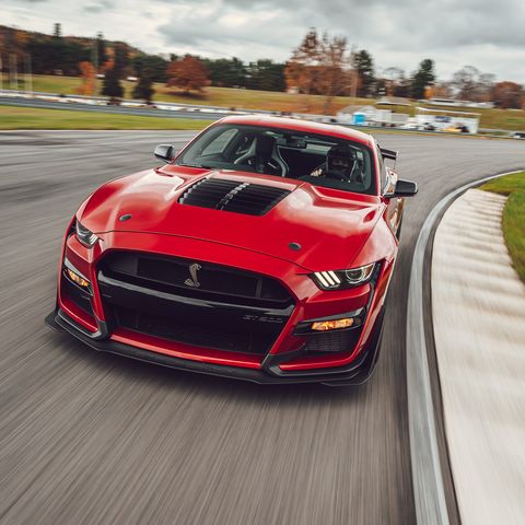 2021 performance car of the year, ford shelby mustang gt500
