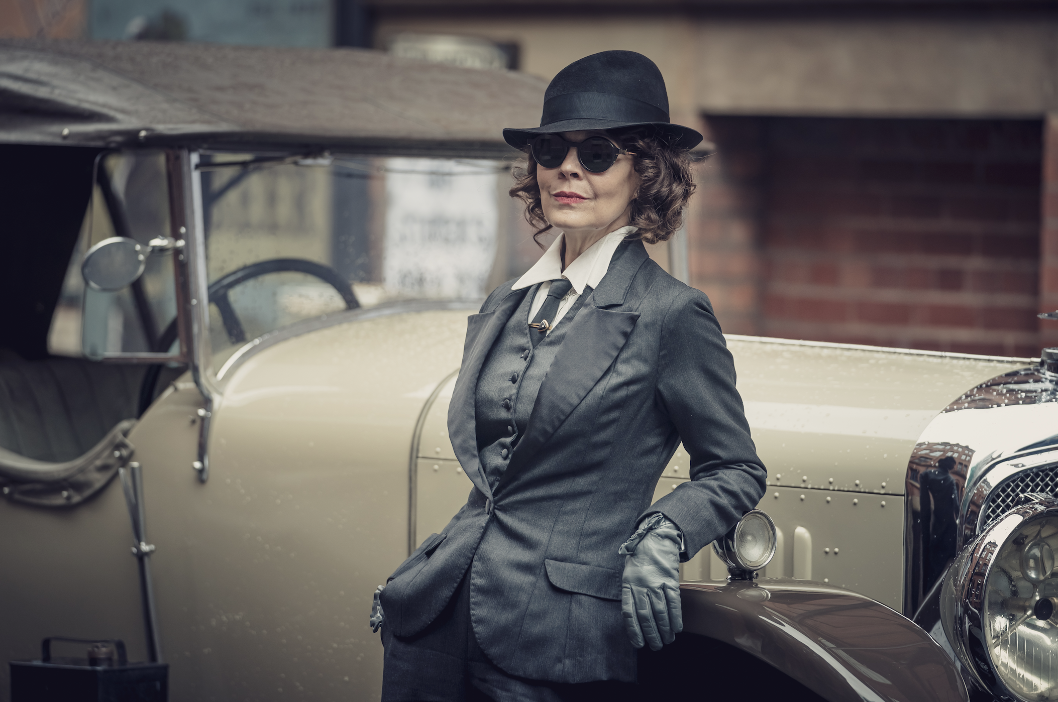 polly shelby suit