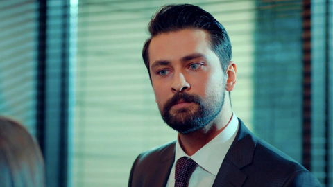 ﻿la conexión entre cem y zeynep hace reaccionar a alihan, que trata, por todos los medios, de recuperar a su amada, mientras que zehra toma una decisión que pone en jaque a su familia ﻿